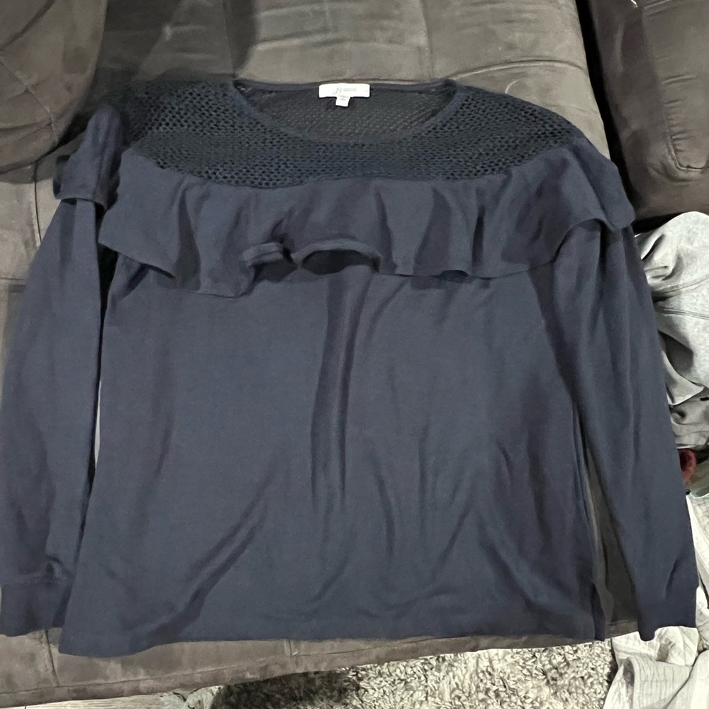 Jessica Simpson size large sweatshirt.